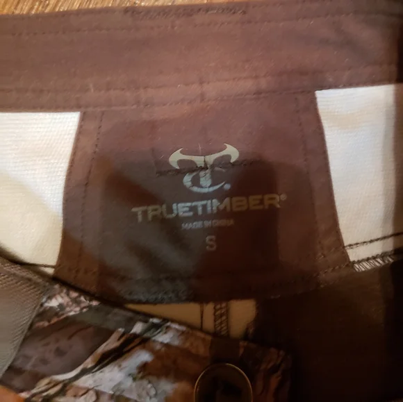 Size small truetimber men's hunting pants. - Picture 3 of 3